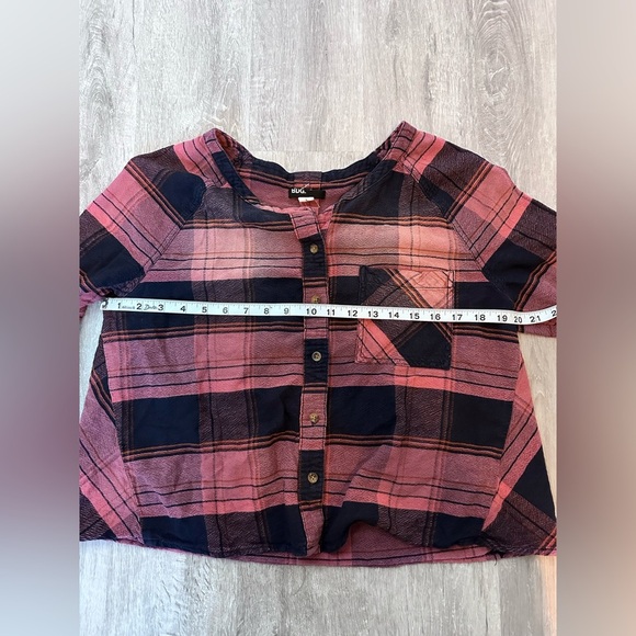 BDG Plaid Button Down Crop Shirt Size Large 100% Cotton - Picture 8 of 8